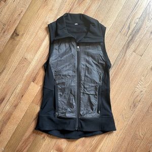 Alo yoga compression zip up vest